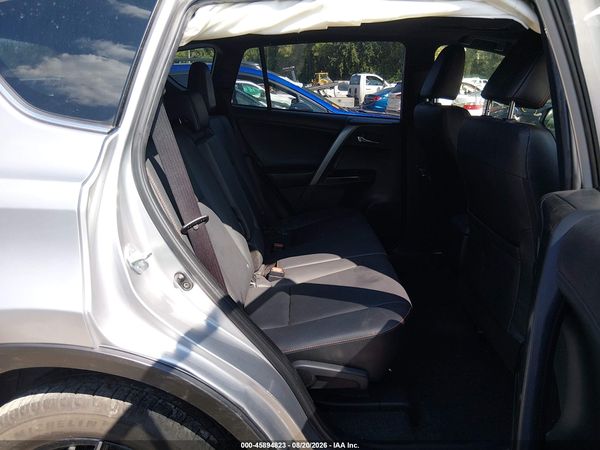 2018 TOYOTA RAV4 SE