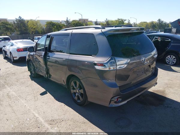 2015 TOYOTA SIENNA SE 8 PASSENGER