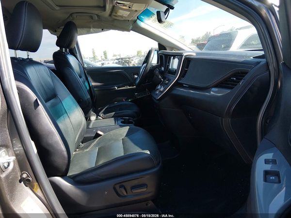 2015 TOYOTA SIENNA SE 8 PASSENGER