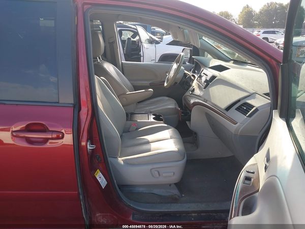 2012 TOYOTA SIENNA XLE V6 8 PASSENGER — I5