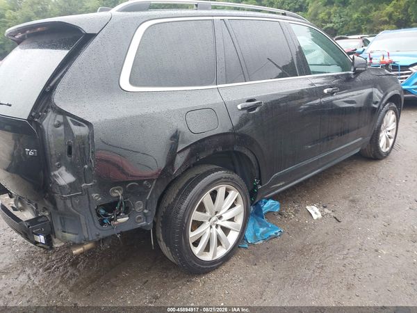 2016 VOLVO XC90 T6 MOMENTUM — I4
