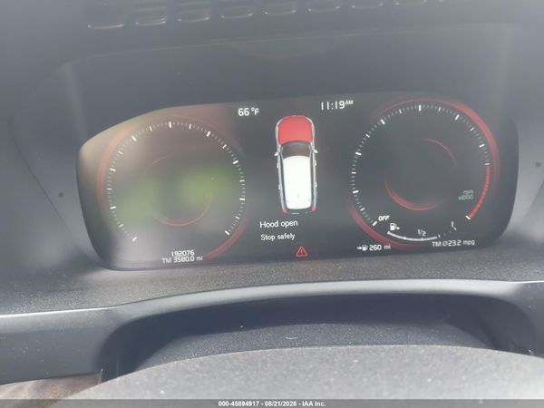 2016 VOLVO XC90 T6 MOMENTUM — I7
