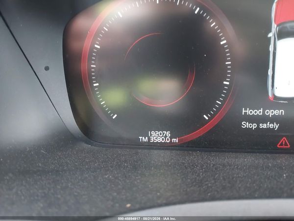 2016 VOLVO XC90 T6 MOMENTUM — I118