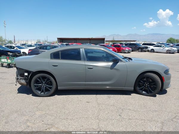 2017 DODGE CHARGER SXT RWD