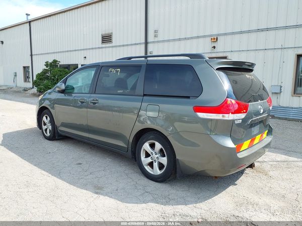 2012 TOYOTA SIENNA LE 8 PASSENGER — I3