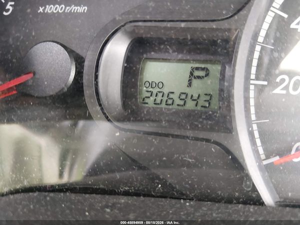 2012 TOYOTA SIENNA LE 8 PASSENGER — I118