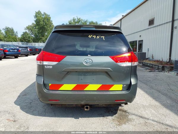 2012 TOYOTA SIENNA LE 8 PASSENGER — I119