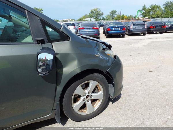 2012 TOYOTA SIENNA LE 8 PASSENGER — I152