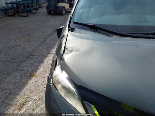 2012 TOYOTA SIENNA LE 8 PASSENGER — I154