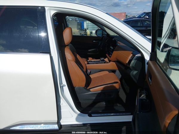 2023 NISSAN PATHFINDER PLATINUM 4WD — I5