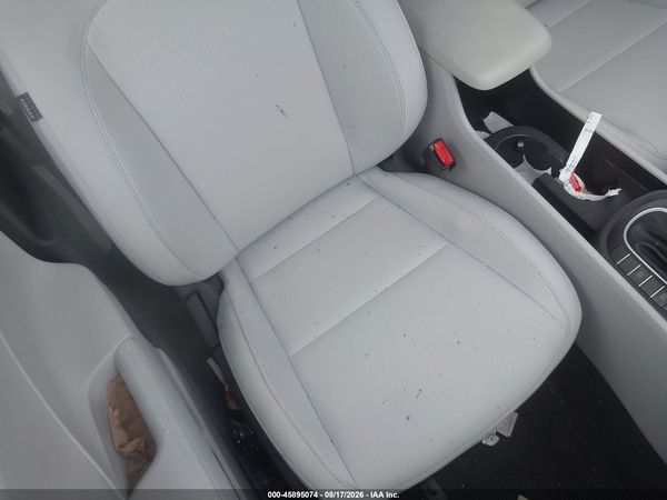 2025 HYUNDAI KONA SE
