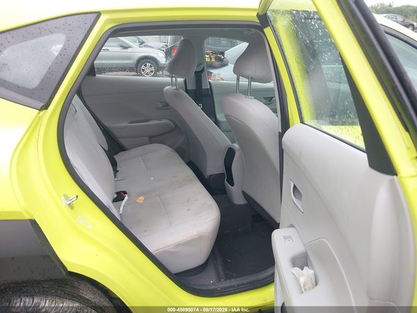 2025 HYUNDAI KONA SE