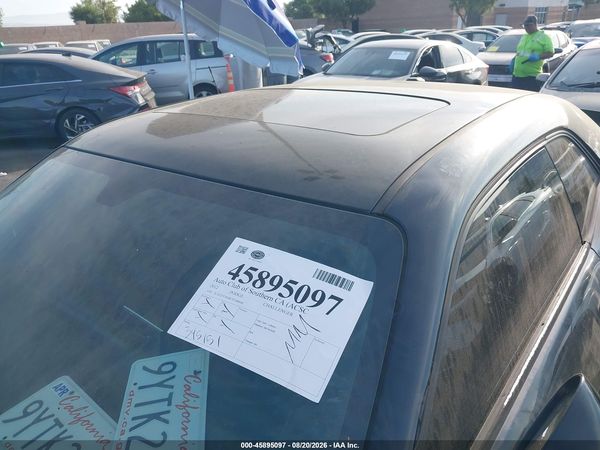 2012 DODGE CHALLENGER SXT