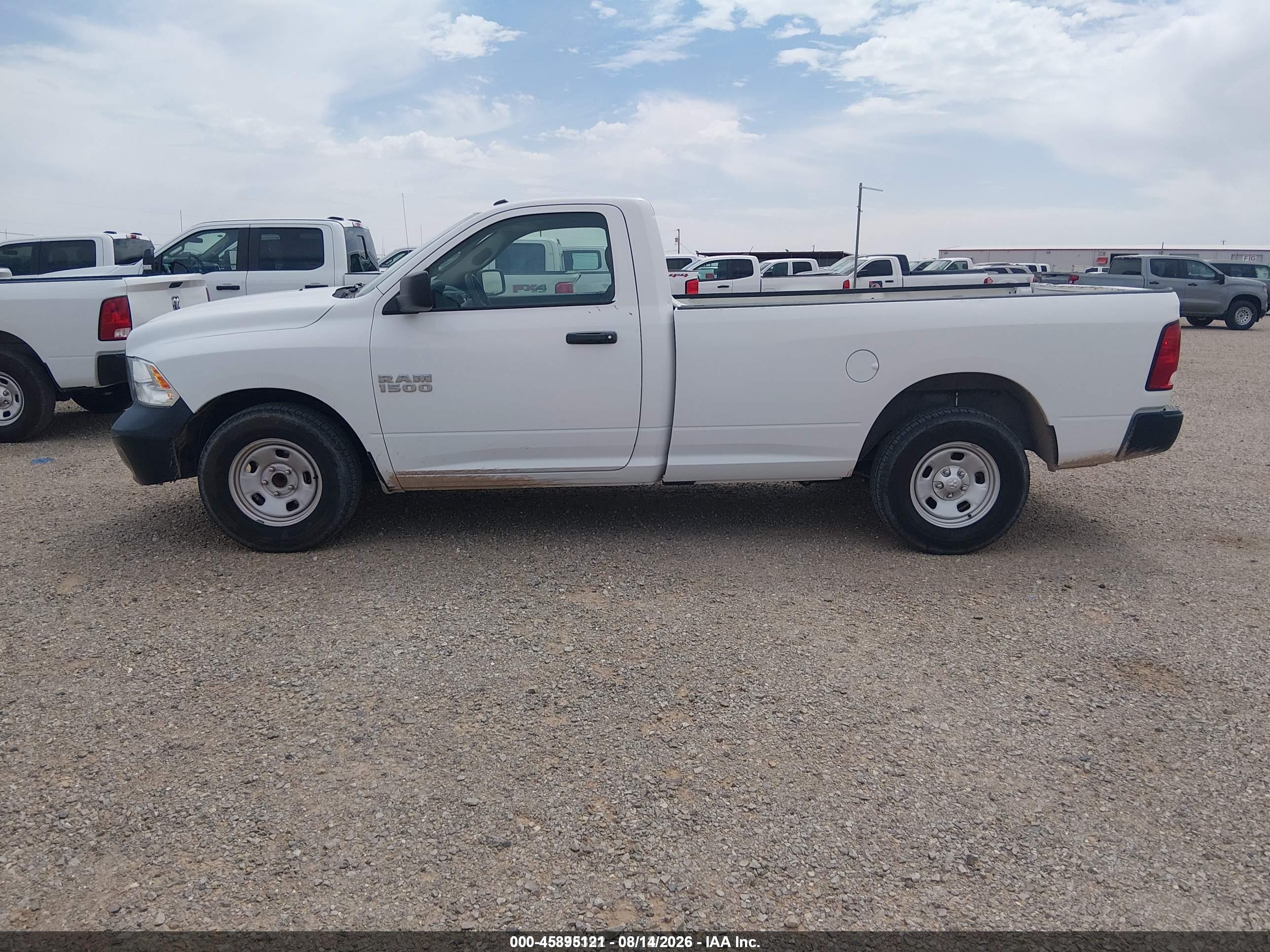 2017 RAM 1500 TRADESMAN  4X2 8' BOX