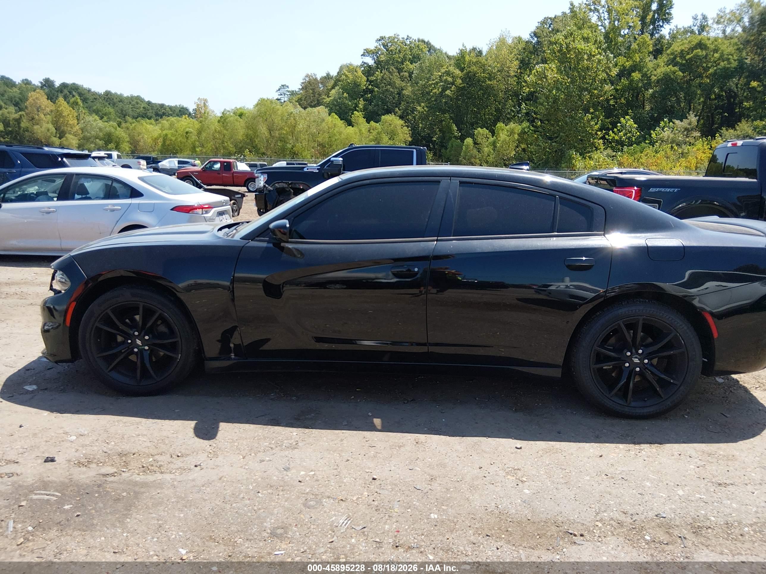 2017 DODGE CHARGER SXT RWD