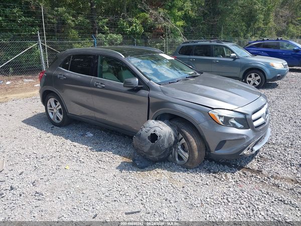 2016 MERCEDES-BENZ GLA 250 GLA250 — I1