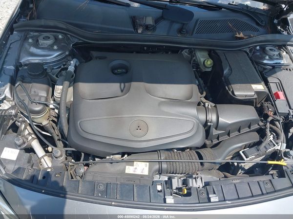 2016 MERCEDES-BENZ GLA 250 GLA250 — I10