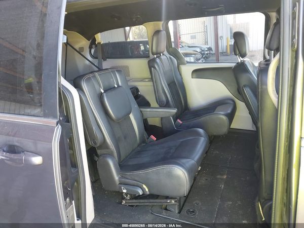 2018 DODGE GRAND CARAVAN SXT — I8