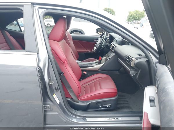 2018 LEXUS IS 300 — I5