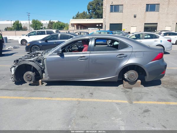 2018 LEXUS IS 300 — I117