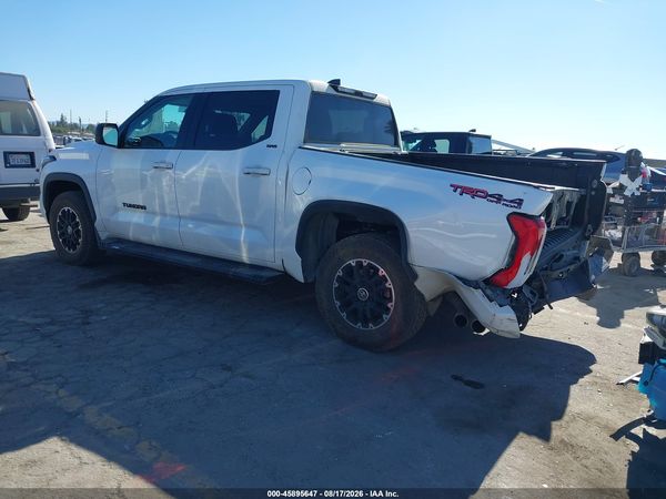 2023 TOYOTA TUNDRA SR5