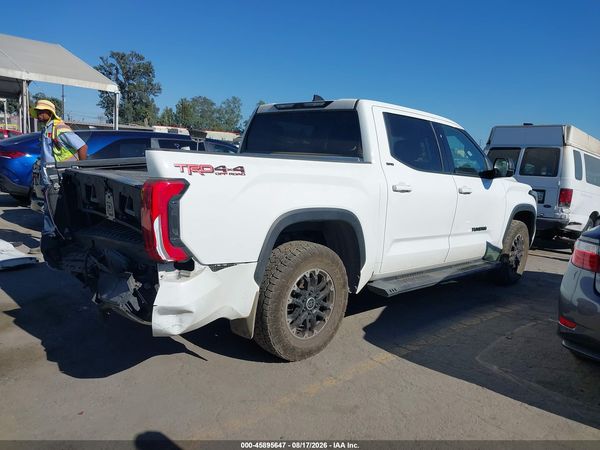 2023 TOYOTA TUNDRA SR5
