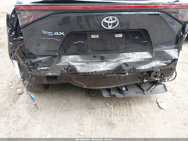 2025 TOYOTA BZ4X XLE