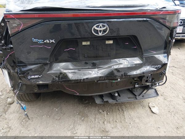 2025 TOYOTA BZ4X XLE