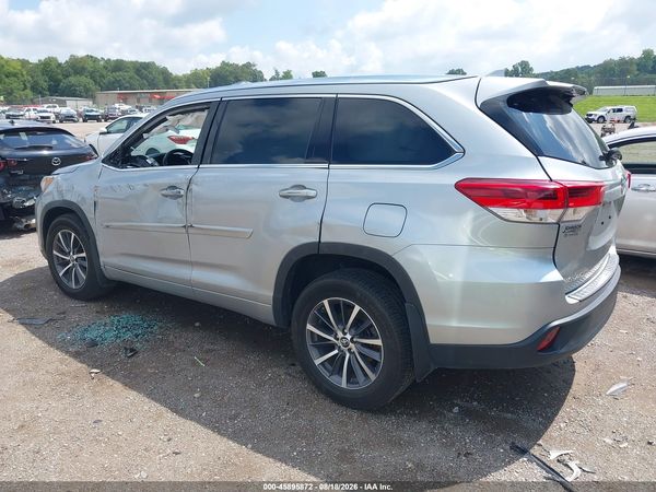 2018 TOYOTA HIGHLANDER XLE
