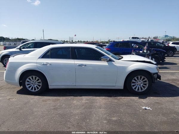 2013 CHRYSLER 300 MOTOWN
