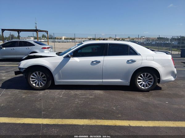 2013 CHRYSLER 300 MOTOWN
