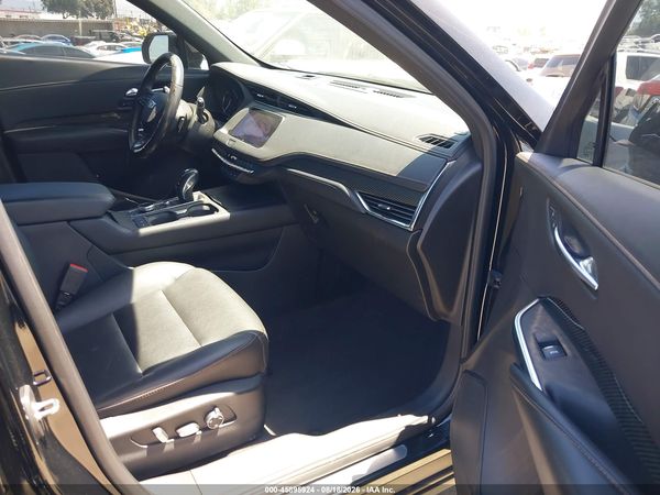 2019 CADILLAC XT4 SPORT