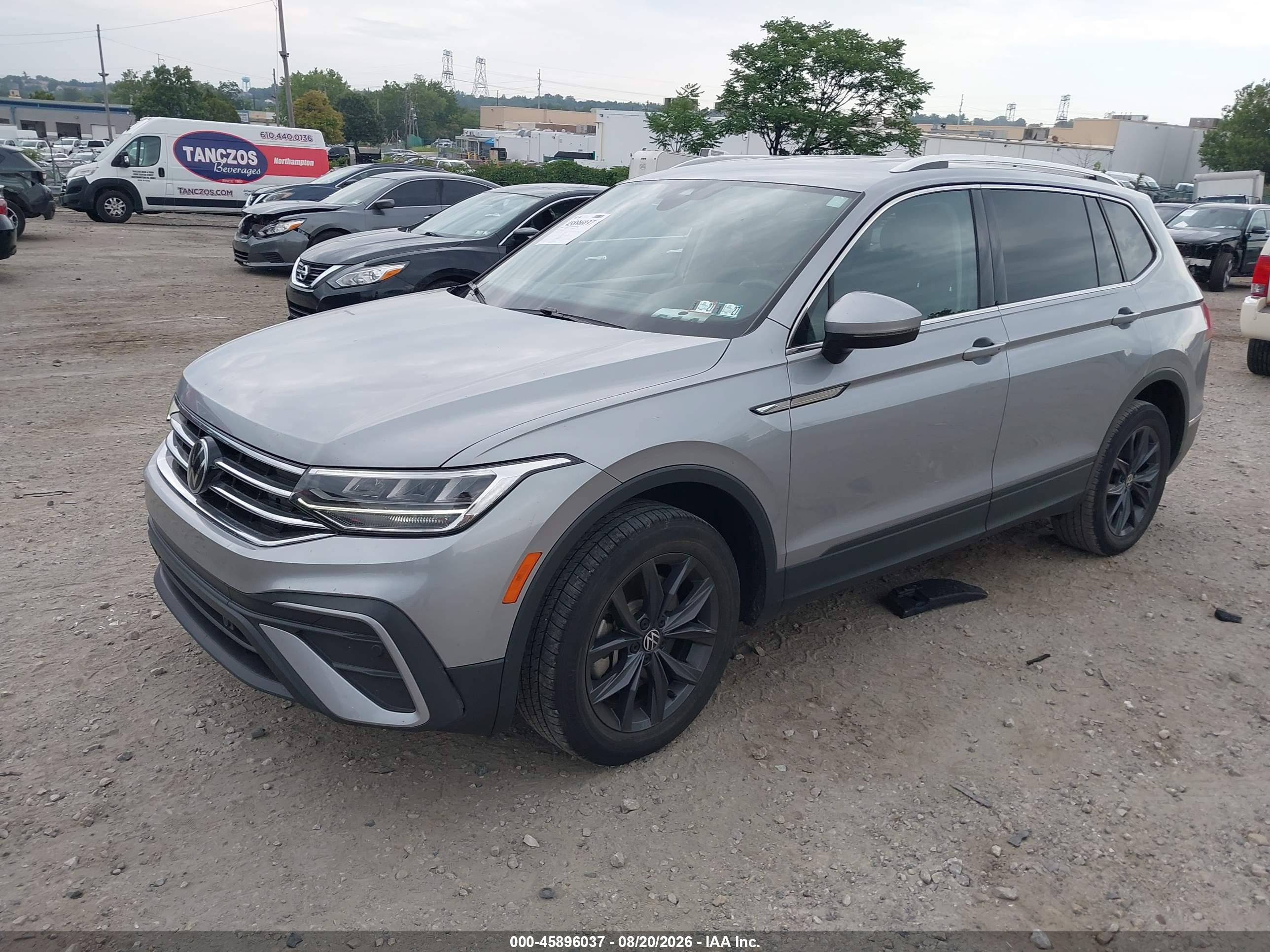 2022 VOLKSWAGEN TIGUAN 2.0T SE — I2