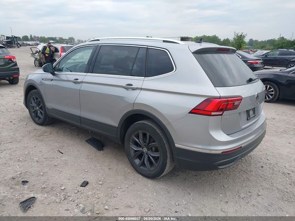 2022 VOLKSWAGEN TIGUAN 2.0T SE — I3