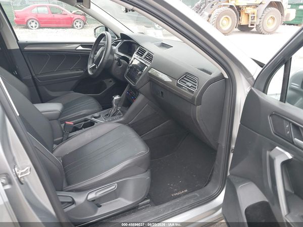 2022 VOLKSWAGEN TIGUAN 2.0T SE — I5