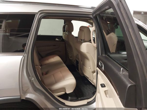 2018 JEEP GRAND CHEROKEE LAREDO E 4X4 — I8