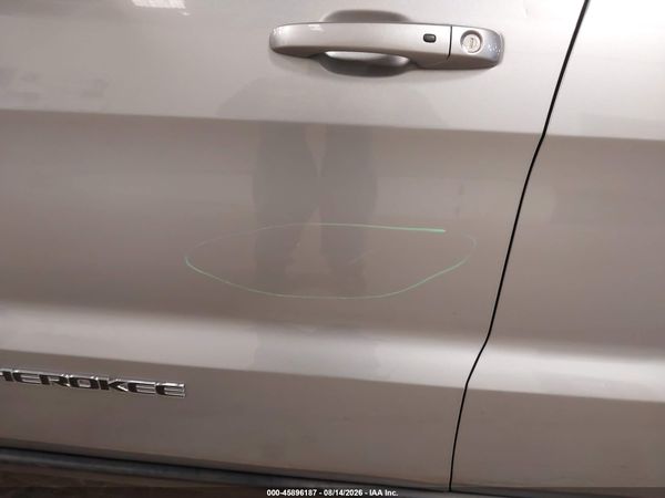 2018 JEEP GRAND CHEROKEE LAREDO E 4X4 — I71