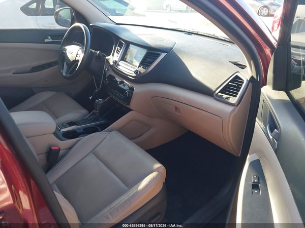 2017 HYUNDAI TUCSON SE PLUS