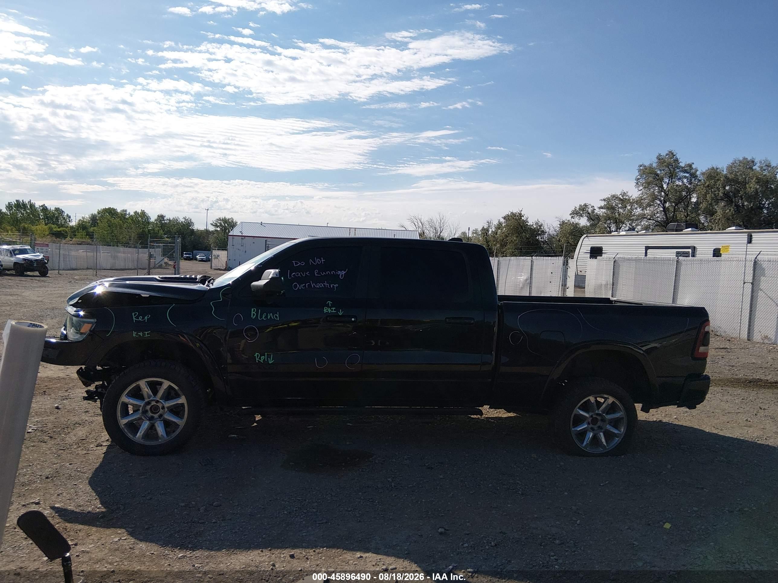 2019 RAM 1500 LARAMIE  4X4 6'4 BOX