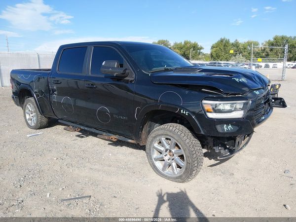 2019 RAM 1500 LARAMIE  4X4 6'4 BOX