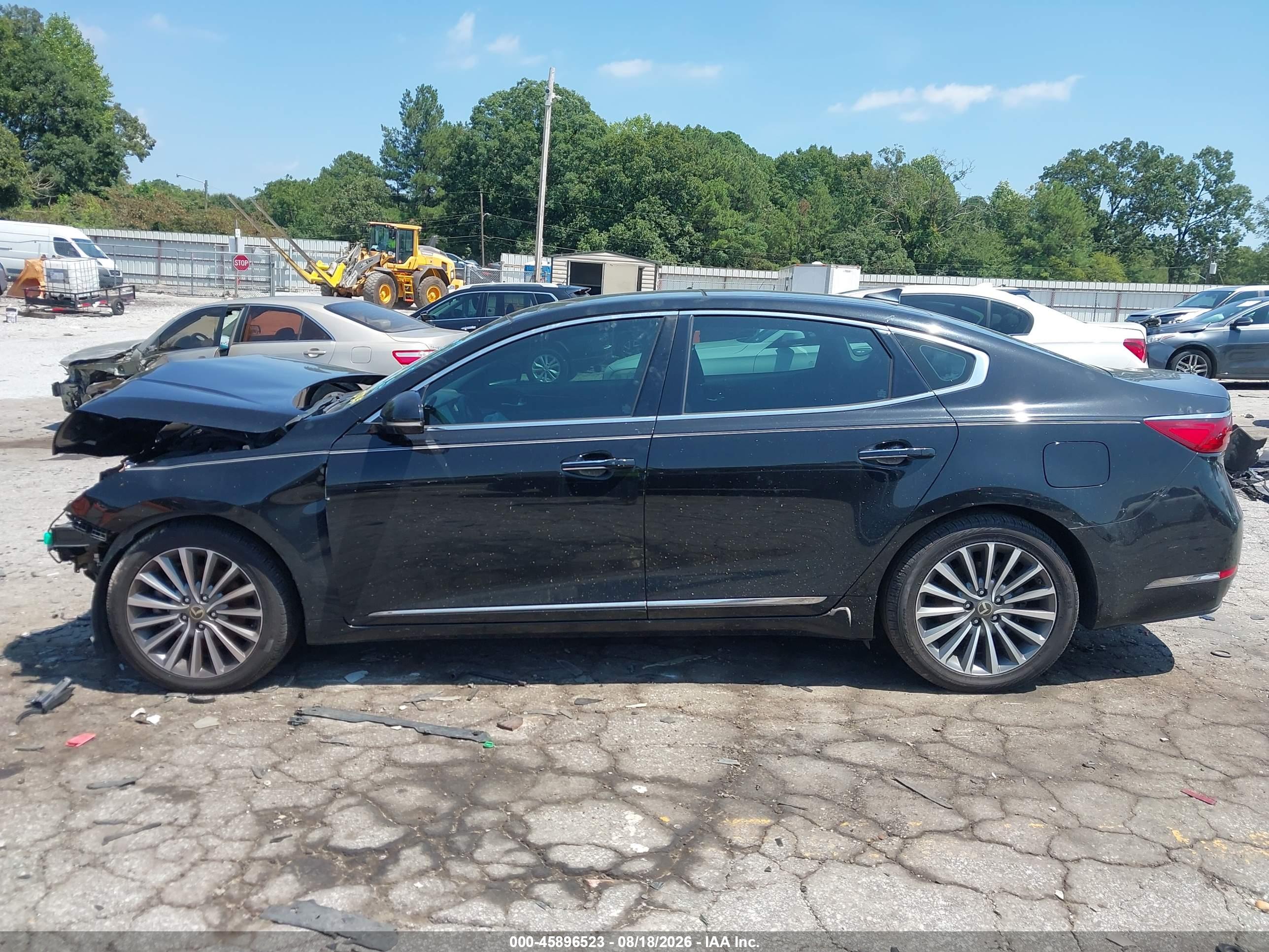 2017 KIA CADENZA PREMIUM