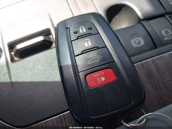 2023 TOYOTA HIGHLANDER HYBRID PLATINUM