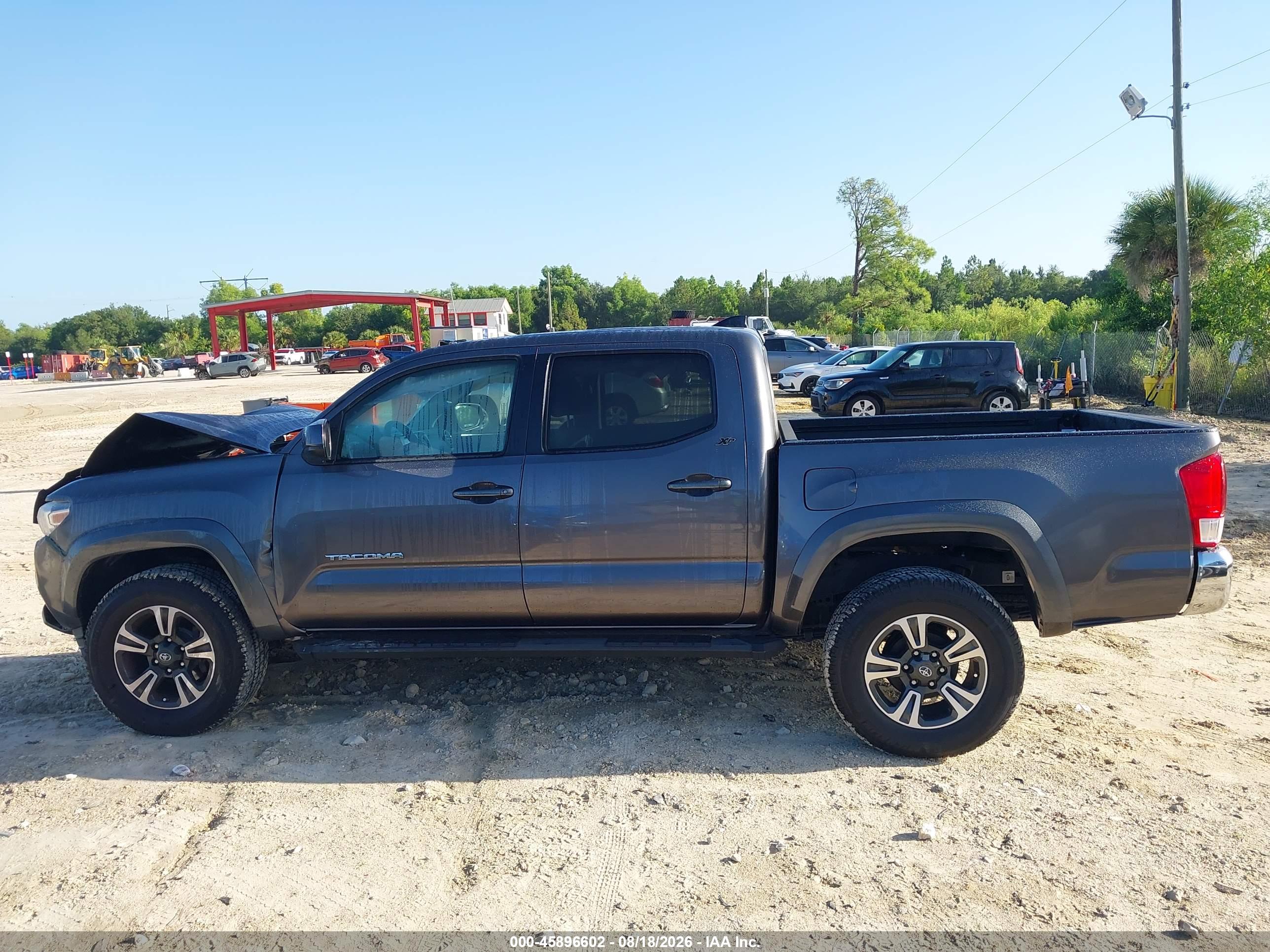 2017 TOYOTA TACOMA SR5 V6