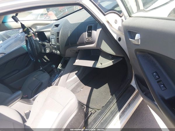 2017 KIA FORTE LX