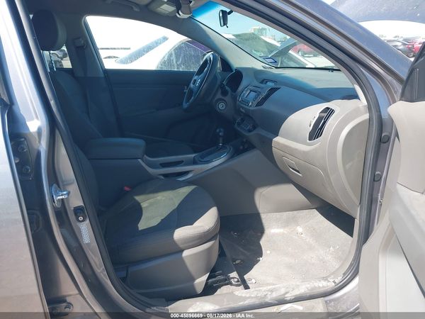 2016 KIA SPORTAGE LX