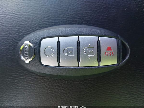 2019 NISSAN PATHFINDER SV