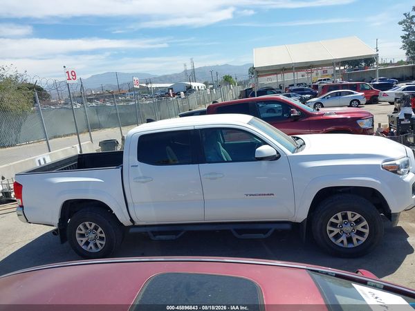 2017 TOYOTA TACOMA SR5