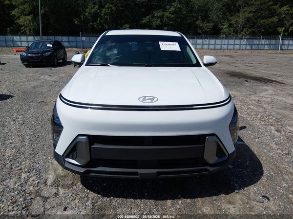 2025 HYUNDAI KONA SE