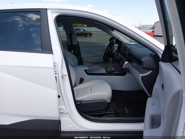 2025 HYUNDAI KONA SE