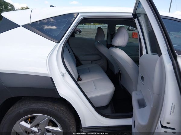 2025 HYUNDAI KONA SE